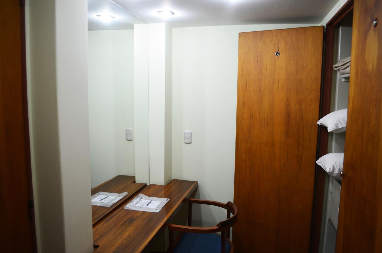 Hotel Huemul ヘネラル・ロカ エクステリア 写真