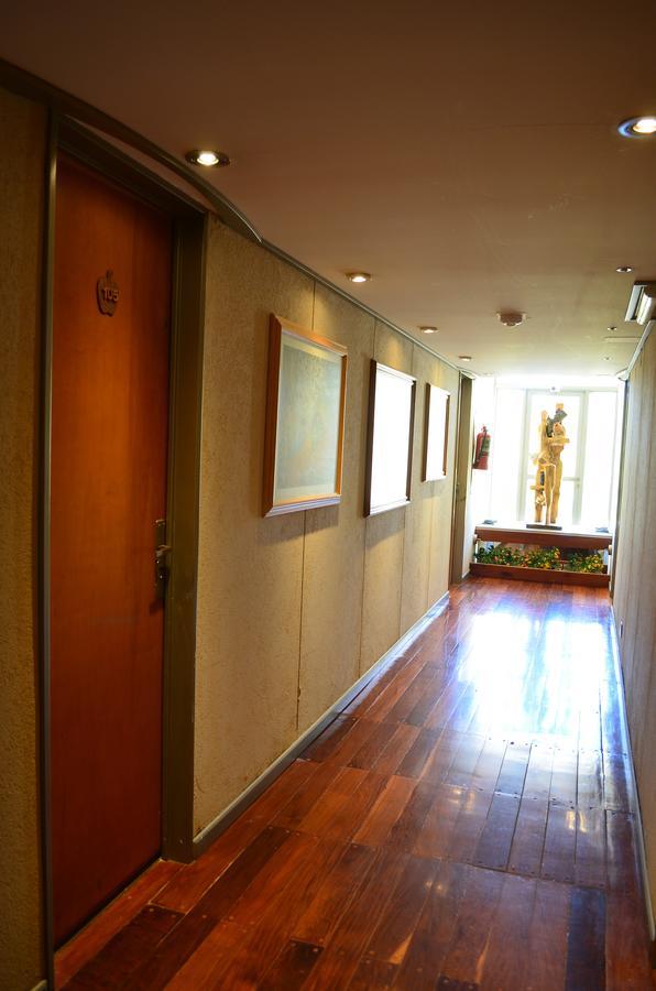 Hotel Huemul ヘネラル・ロカ エクステリア 写真